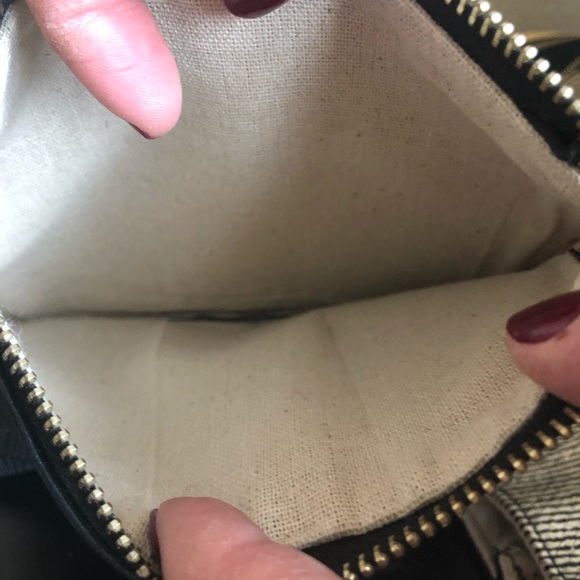 Black and Tan purse with matching wristlet - Picture 3 of 4